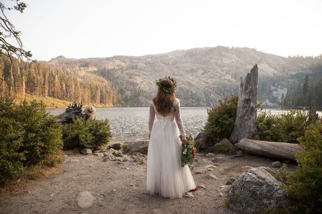 bride at castle lake in Mt Shasta