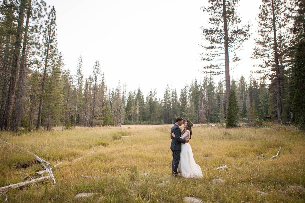 Mt Shasta prairie wedding