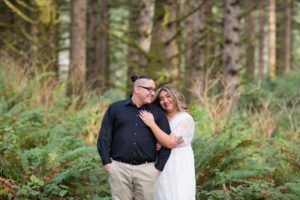 Oregon coast engagement in ferns