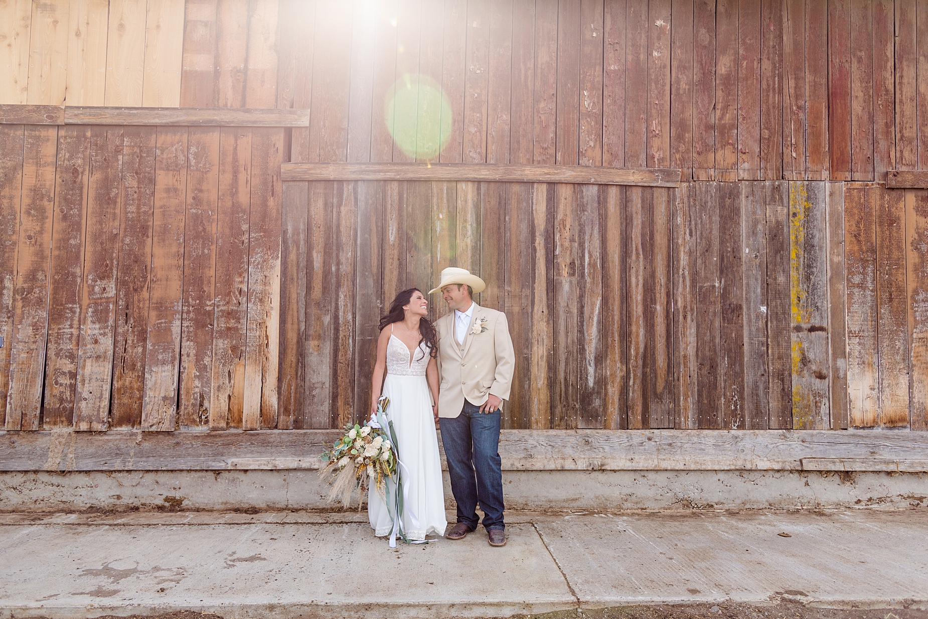 barn wedding photos