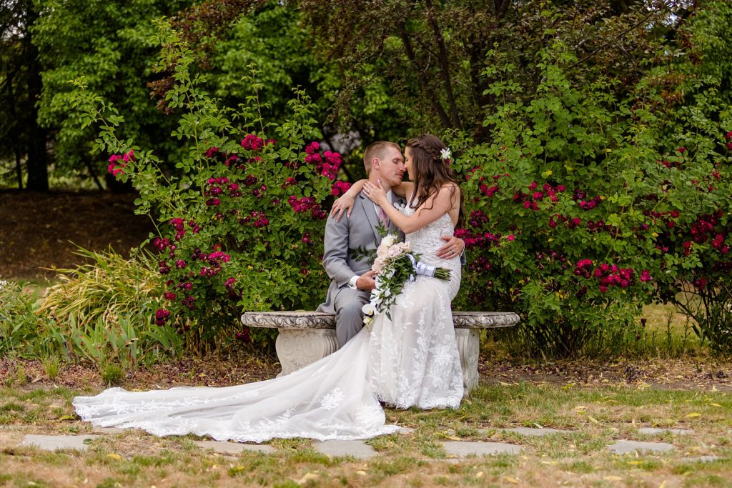 Southern Oregon wedding photographer