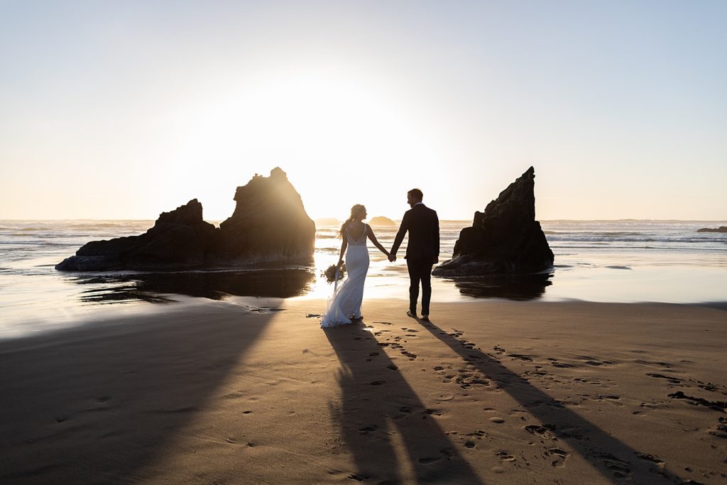 Dreamy wedding on the beach in Bandon, Oregon